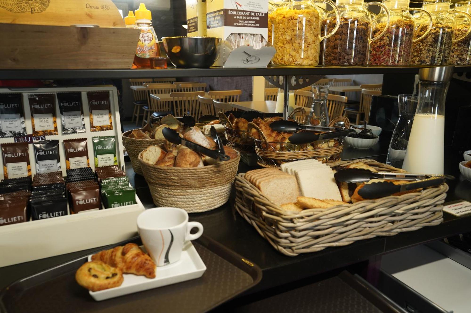 Anais Hotel Bourges Nord Saint-Doulchard Ngoại thất bức ảnh