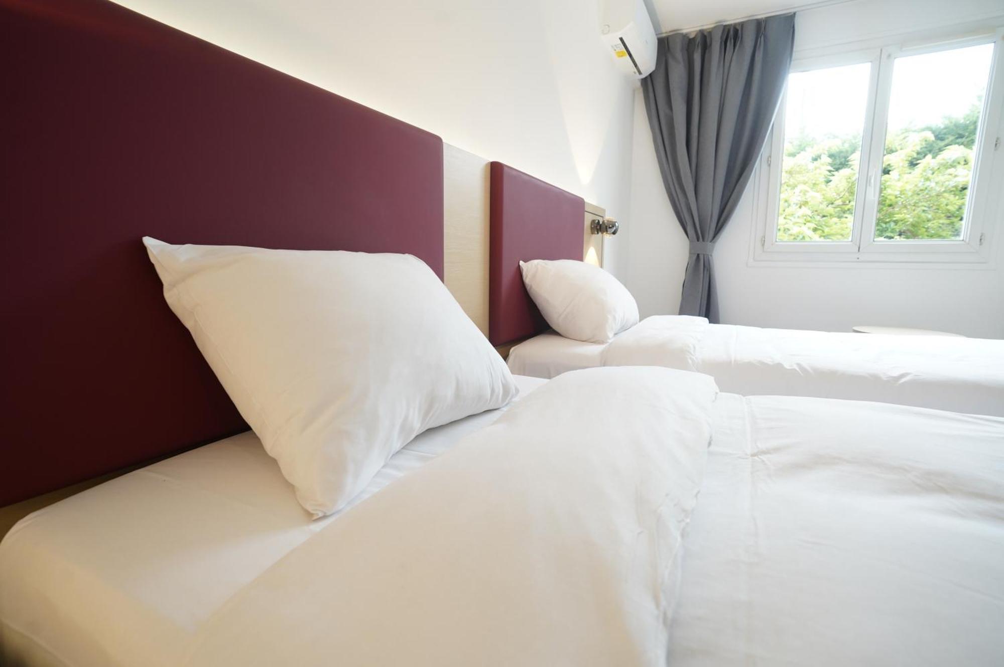 Anais Hotel Bourges Nord Saint-Doulchard Ngoại thất bức ảnh